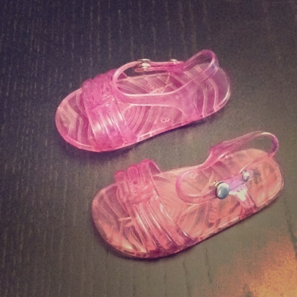 NWOT Pink jelly sandals Size 6-12 Months